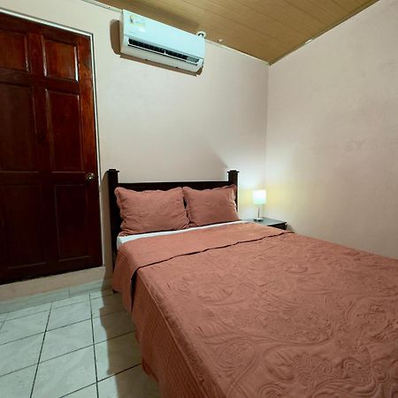 Casa Quepos Exterior foto